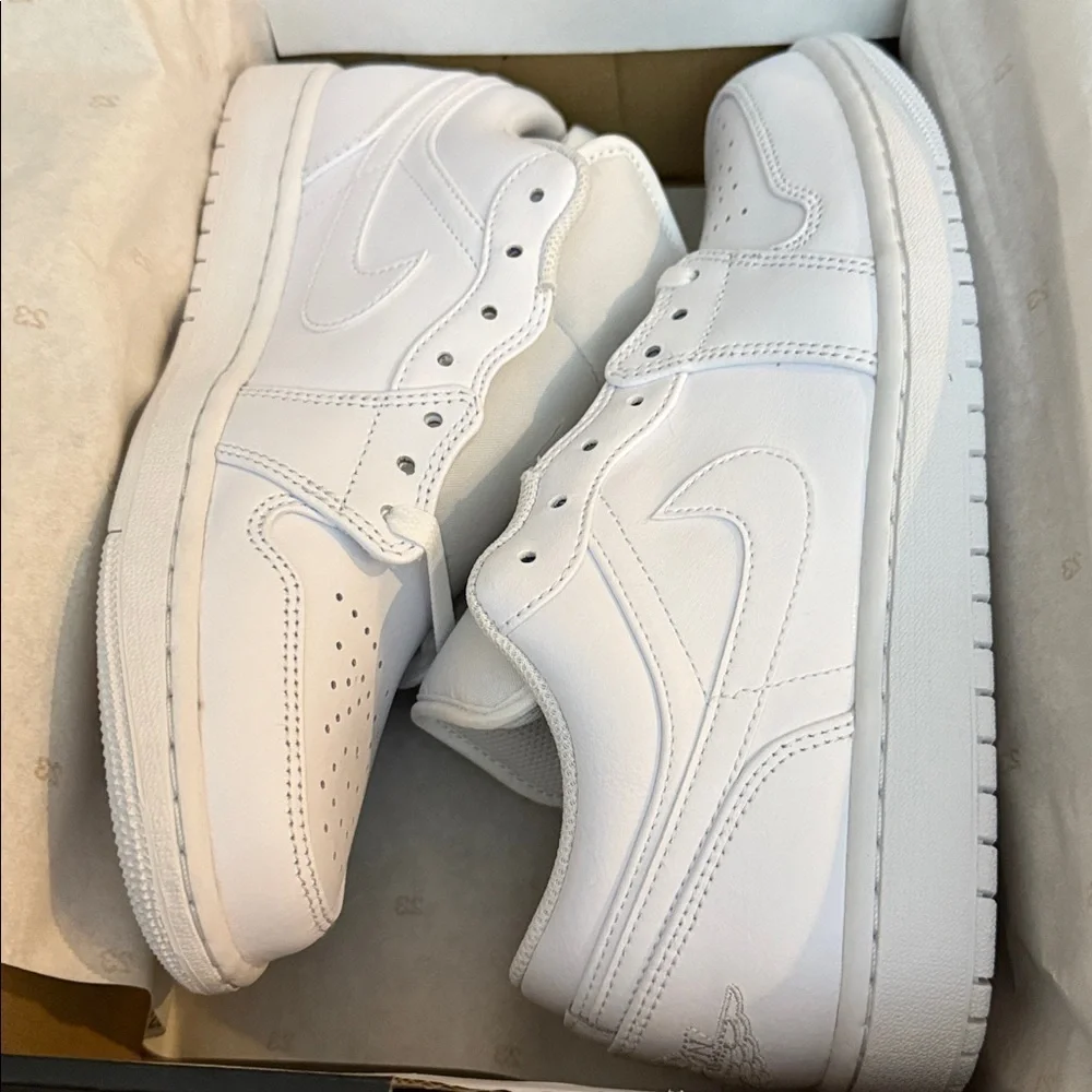 Brand New Jordan 1- Mens